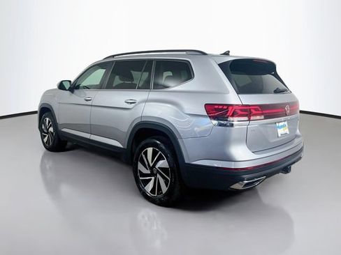 Used 2025 Volkswagen Atlas SE AWD/4WD image 7