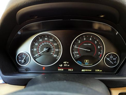 Used 2017 BMW 330e image 19