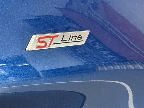 Used 2023 Ford Explorer ST-Line image 13