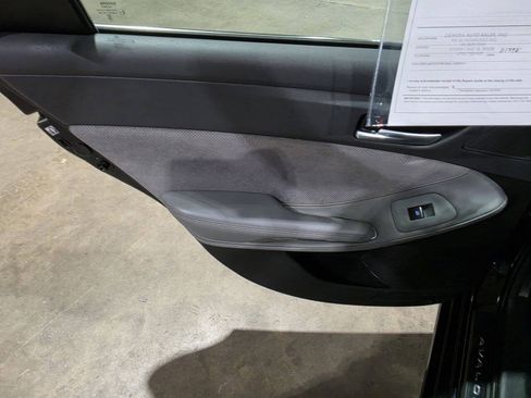 Used 2019 Toyota Avalon XSE w/ All Weather Liner Package FWD image 25