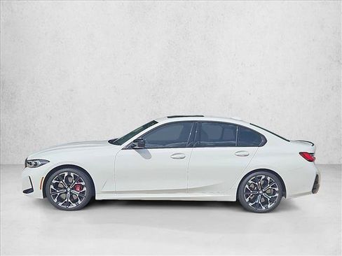 Used 2026 BMW 330i Sedan w/ M Sport Package RWD image 4