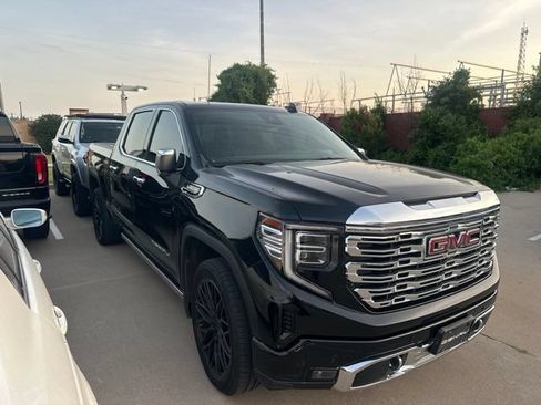 Used 2023 GMC Sierra 1500 Denali w/ Denali Reserve Package AWD/4WD image 2