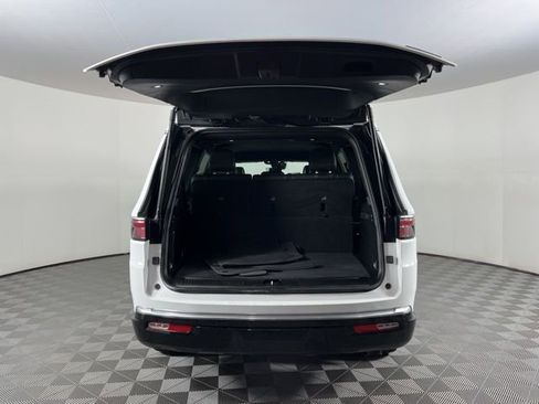 Used 2024 Jeep Wagoneer Series II w/ Flexible Seating Group RWD image 49