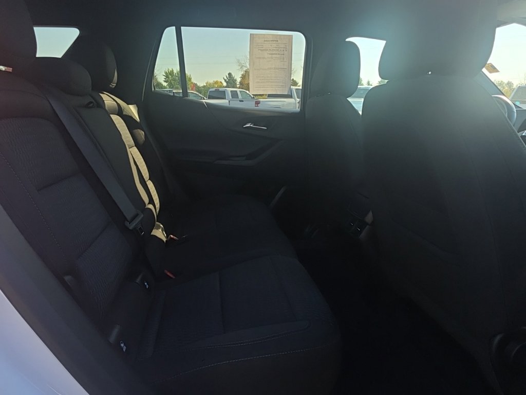 Used 2026 Chevrolet Equinox LT AWD/4WD image 22
