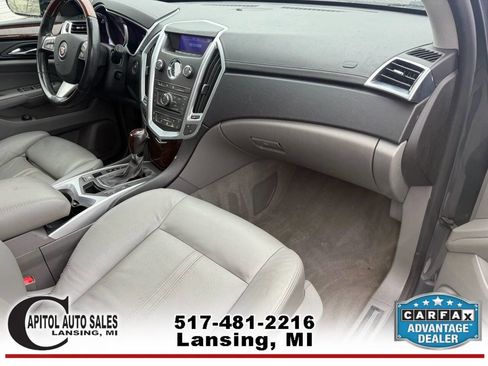 Used 2010 Cadillac SRX Luxury image 22