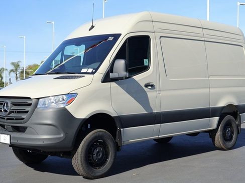New 2025 Mercedes-Benz Sprinter 2500 image 1
