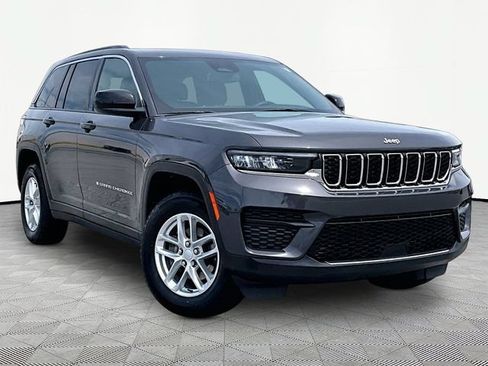 Used 2024 Jeep Grand Cherokee Laredo X w/ Trailer Tow Package AWD/4WD image 1