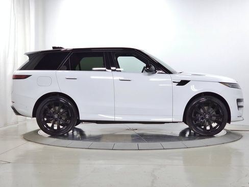 Certified 2025 Land Rover Range Rover Sport Dynamic SE AWD/4WD image 9