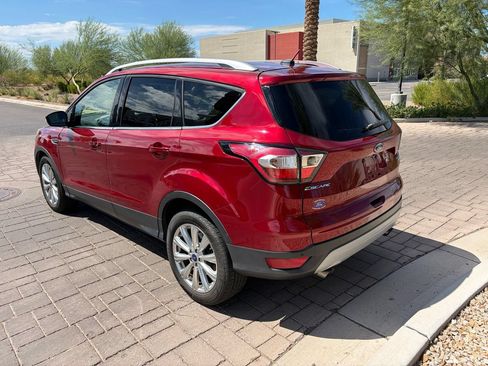 Used 2017 Ford Escape Titanium FWD image 4