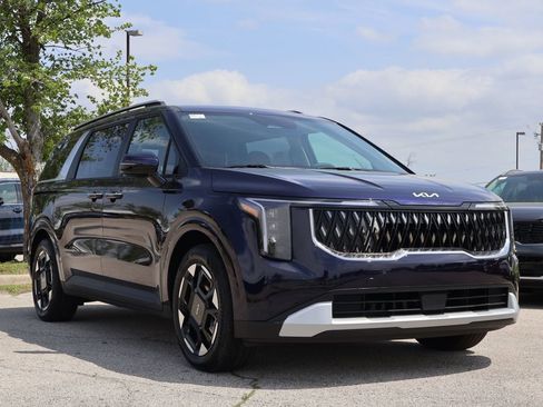 New 2026 Kia Carnival EX FWD image 1