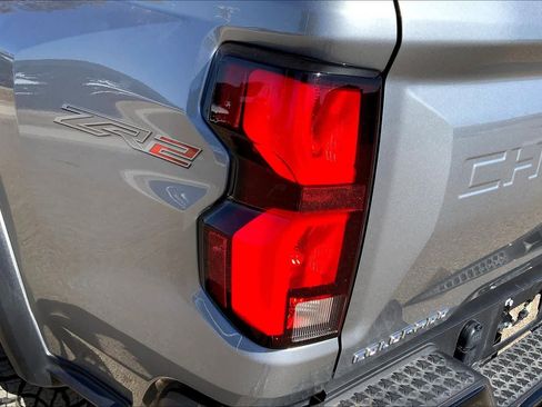 Used 2025 Chevrolet Colorado ZR2 w/ Technology Package image 28