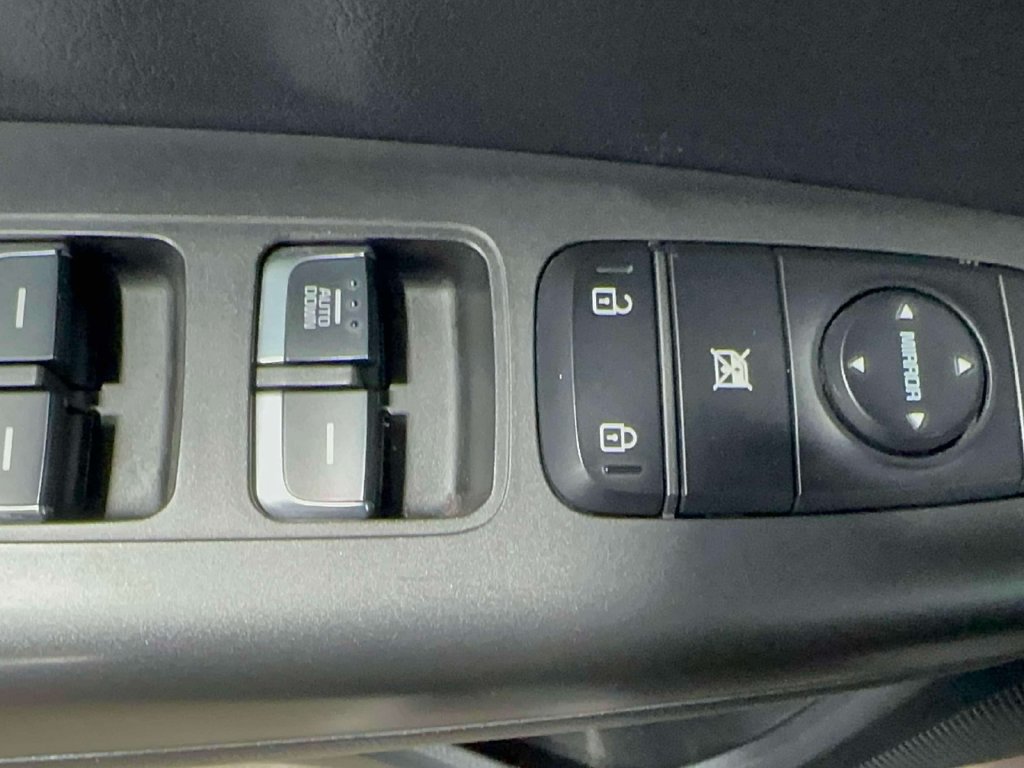 Used 2019 Kia Sportage LX AWD/4WD image 13