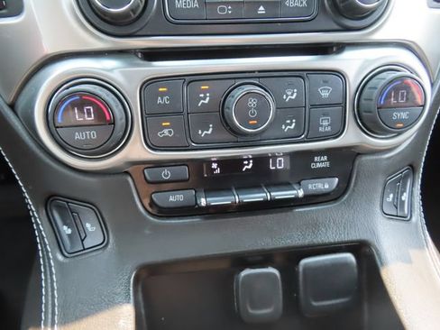 Used 2019 Chevrolet Tahoe LT AWD/4WD image 37
