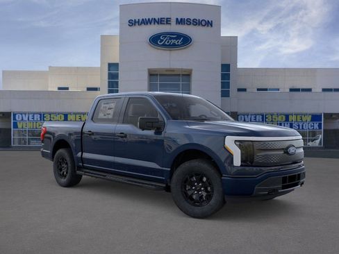 New 2025 Ford F150 Lightning XLT AWD/4WD image 7