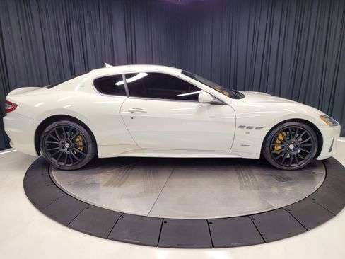 Used 2018 Maserati GranTurismo Sport image 13