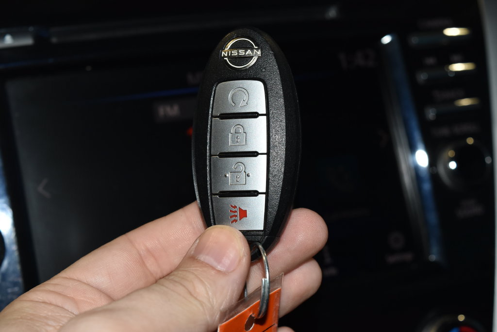 Used 2023 Nissan Murano SV AWD/4WD image 17