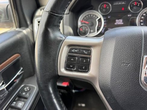 Used 2015 RAM 1500 Laramie w/ Convenience Group AWD/4WD image 10