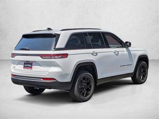 New 2026 Jeep Grand Cherokee Altitude AWD/4WD video 2