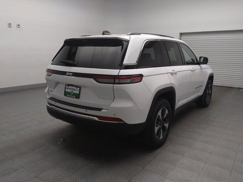Used 2022 Jeep Grand Cherokee Limited 4xe w/ Luxury Tech Group II AWD/4WD image 9