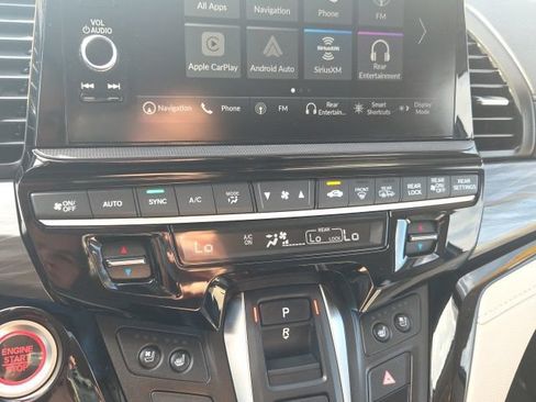 Used 2025 Honda Odyssey Elite image 26