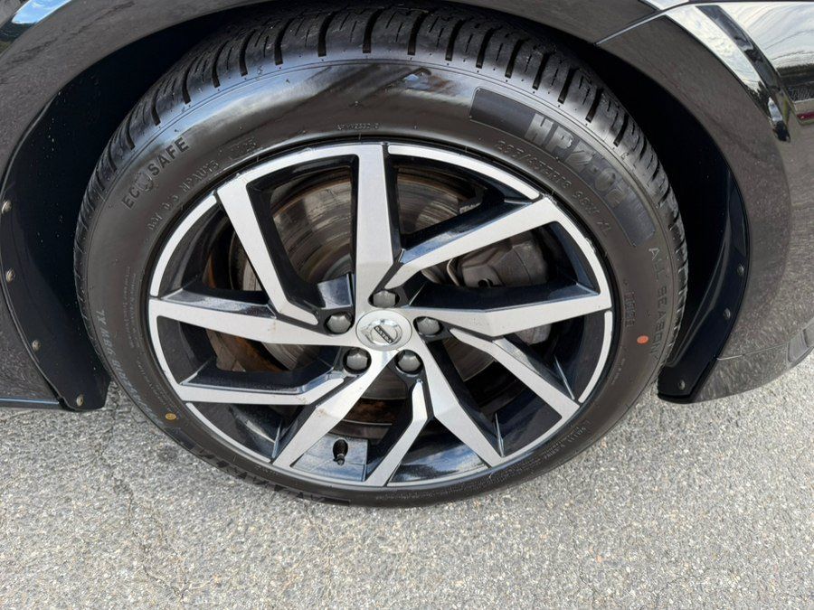 Used 2019 Volvo S60 T6 Momentum w/ Premium Package AWD/4WD image 14