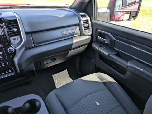 Used 2026 RAM 2500 Big Horn AWD/4WD image 16