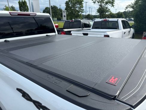Used 2026 Chevrolet Silverado 2500 Custom w/ Custom Convenience Package AWD/4WD image 5