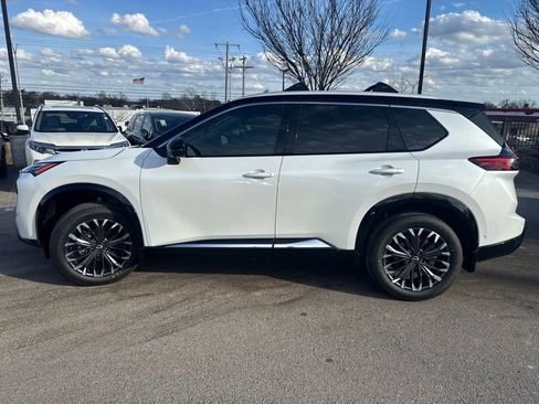 New 2026 Nissan Rogue Platinum w/ Platinum Premium Package image 4