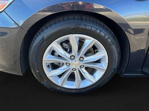 Used 2023 Chevrolet Malibu LT FWD image 11