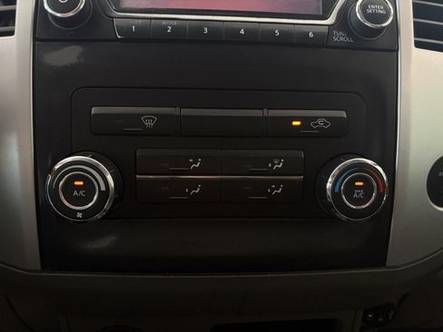 Used 2018 Nissan Frontier SV AWD/4WD image 30