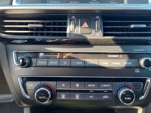 Used 2019 Kia Optima S w/ S Panoramic Sunroof Package image 18