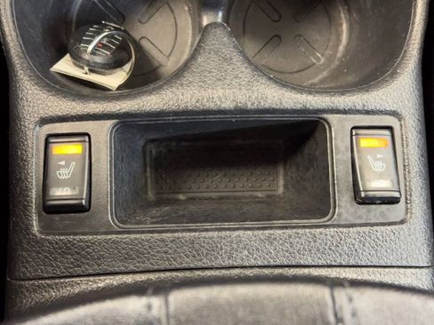 Used 2018 Nissan Rogue SV image 36