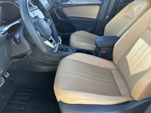 Used 2024 Volkswagen Tiguan SE R-Line FWD image 16