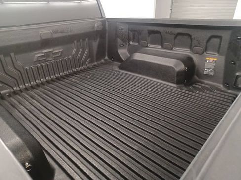 Used 2023 Chevrolet Silverado 1500 LT RWD image 12