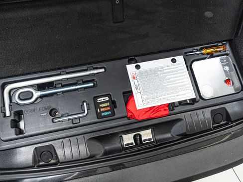 Used 2020 Ferrari Portofino image 35