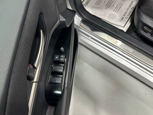 Used 2025 Toyota Camry LE image 9