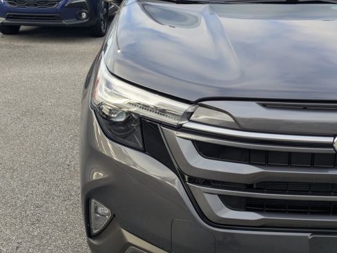 New 2025 Subaru Forester Limited w/ Popular Package image 10