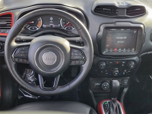 Used 2022 Jeep Renegade Trailhawk w/ Sun/Sound Group image 5