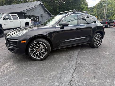 Used 2015 Porsche Macan S w/ Premium Package Plus AWD/4WD image 33