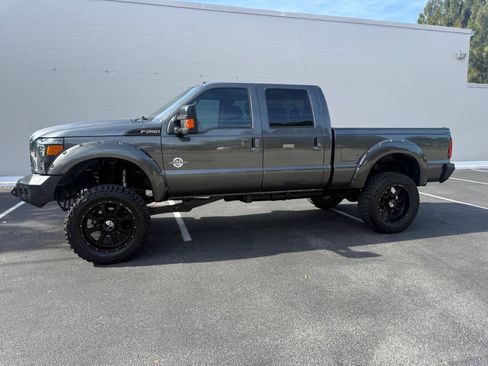Used 2016 Ford F250 Lariat w/ Lariat Ultimate Package AWD/4WD image 11