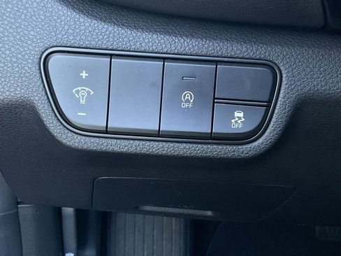 Used 2025 Kia Seltos S image 24