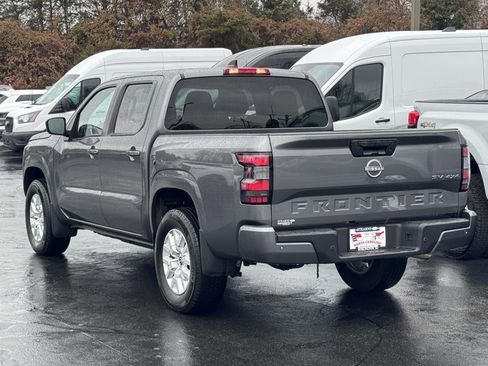 Used 2022 Nissan Frontier SV w/ Technology Package image 14