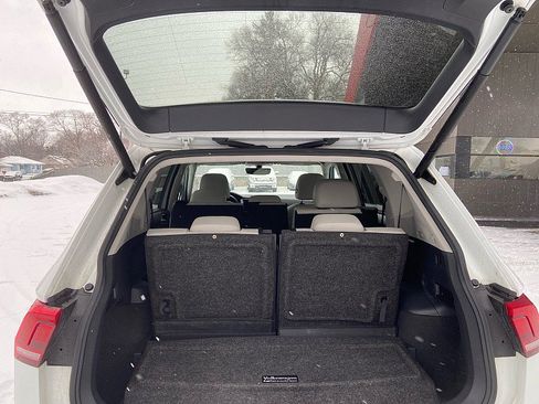 Used 2018 Volkswagen Tiguan SEL w/ 3rd Row Seat Package image 6