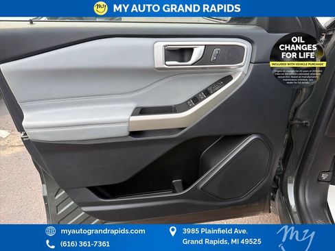Used 2022 Ford Explorer XLT w/ Equipment Group 202A AWD/4WD image 10