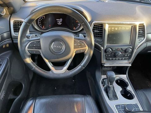 Used 2017 Jeep Grand Cherokee Limited w/ Luxury Group II image 23