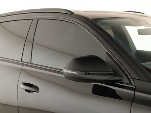 Certified 2025 Audi Q8 Prestige w/ Prestige Package image 35