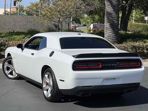 Used 2017 Dodge Challenger R/T RWD image 29