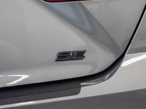 Used 2025 Toyota Camry SE FWD image 24