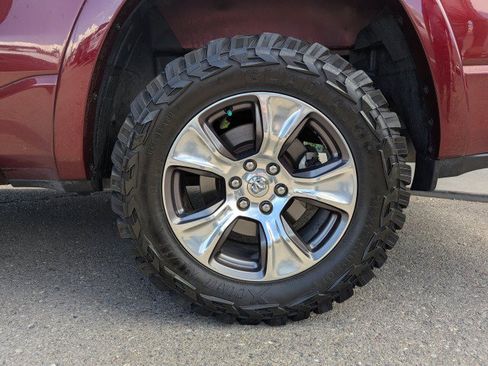 Used 2019 RAM 1500 Laramie AWD/4WD image 28