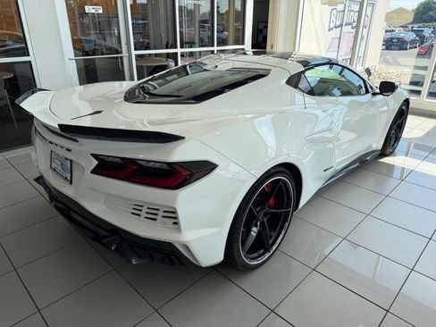 Certified 2024 Chevrolet Corvette E-Ray w/ Stealth Interior Trim Package AWD/4WD image 11